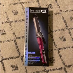 Infiniti Pro By Conair 1 1/4 inch